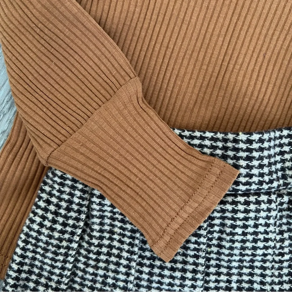 Girl Boutique Skirt Set - Picture 2 of 2